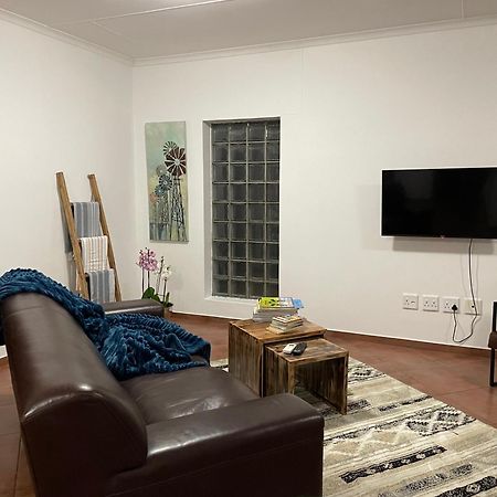 City Comfort Self Catering Віндгук Екстер'єр фото